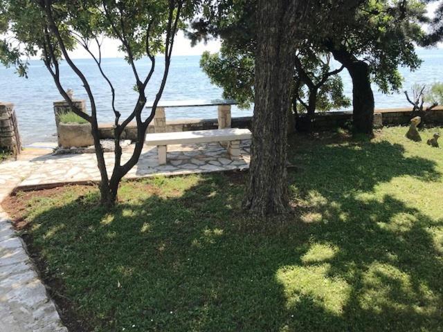 Beachfront Apartman *
